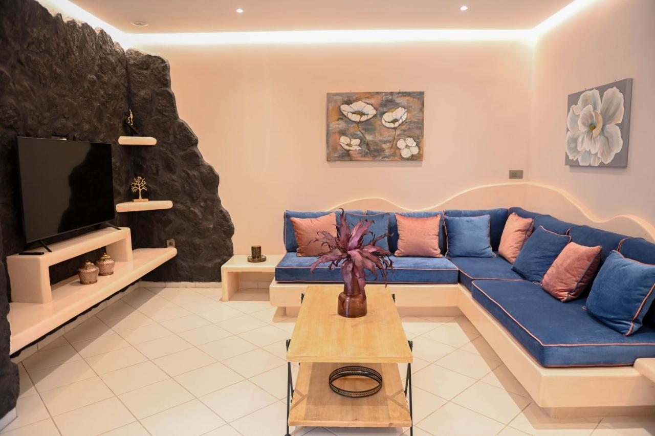 The Rock Luxury Homes Mesaria Dış mekan fotoğraf