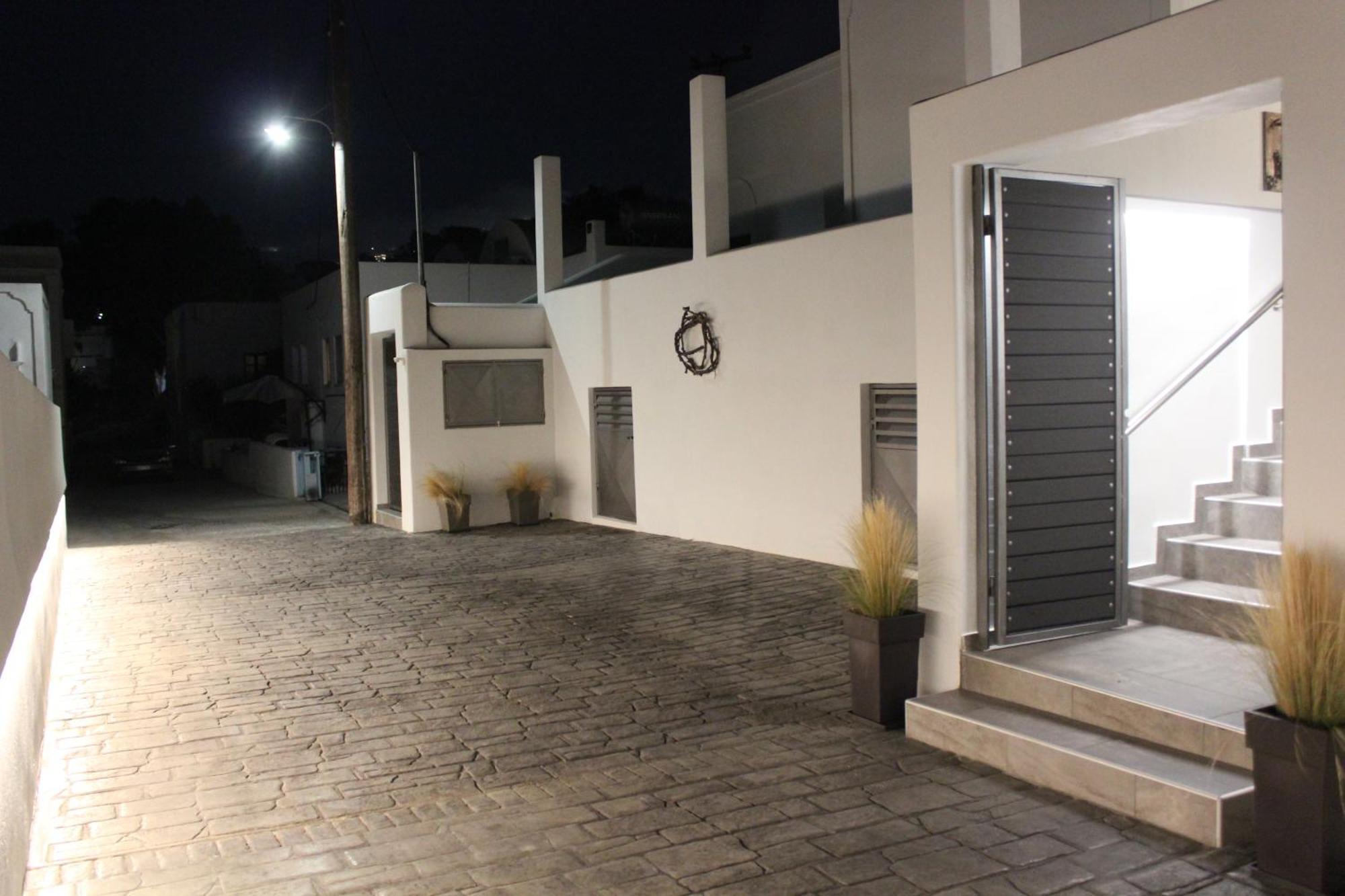 The Rock Luxury Homes Mesaria Dış mekan fotoğraf